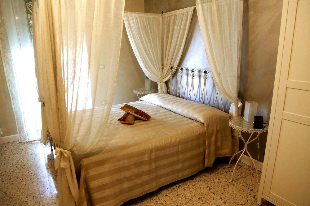 A Class Lecce Luaran gambar