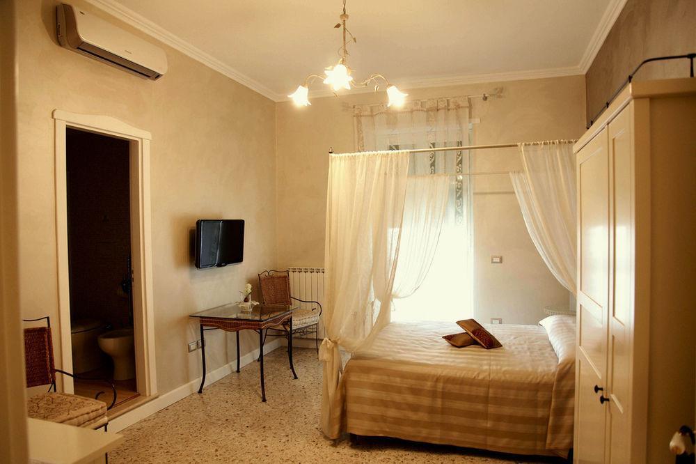 A Class Lecce Luaran gambar